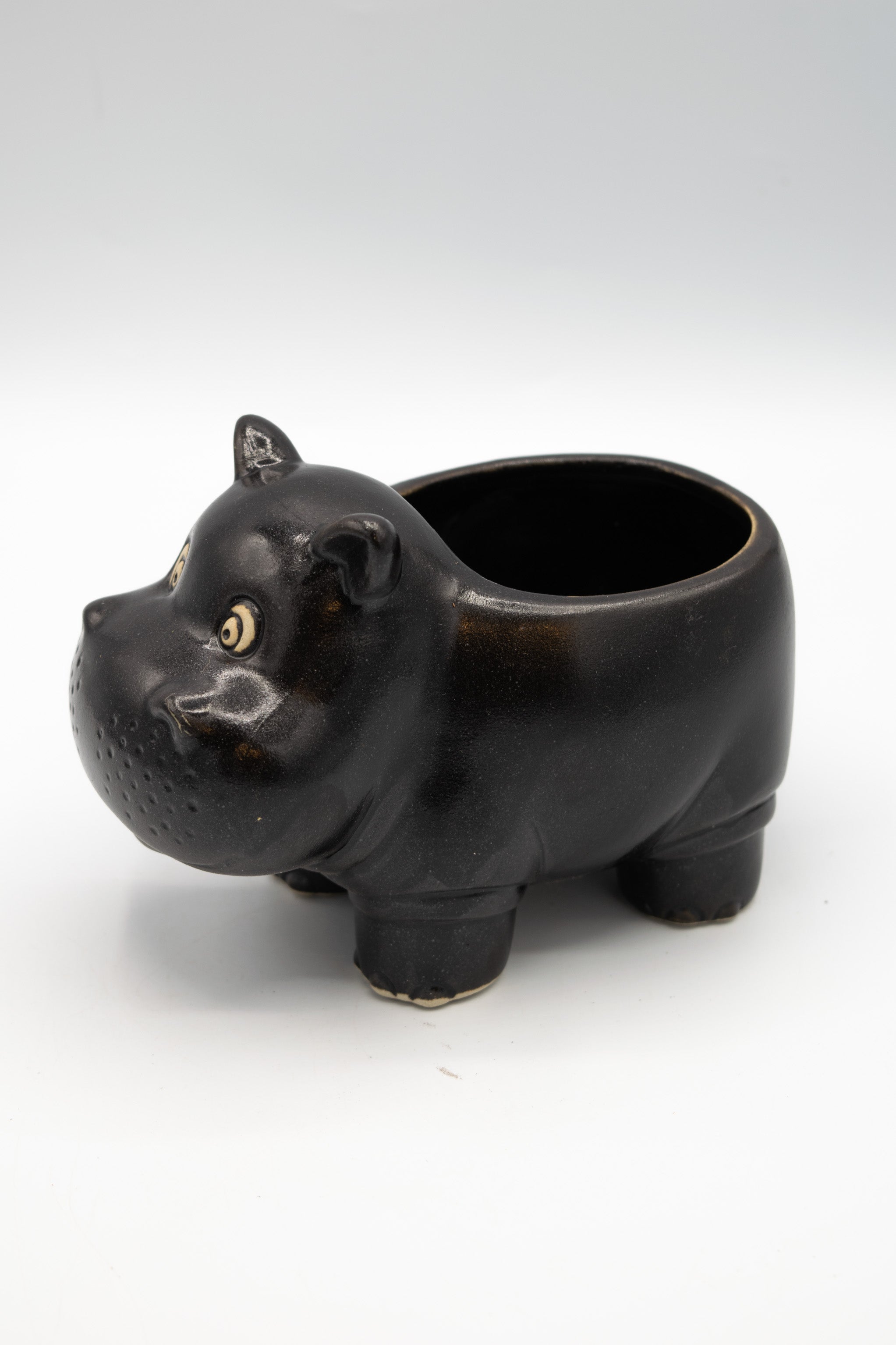 hippo planter pot Handcrafted Hippo Planters – Ideal Gifts for Plant & Animal Enthusiasts