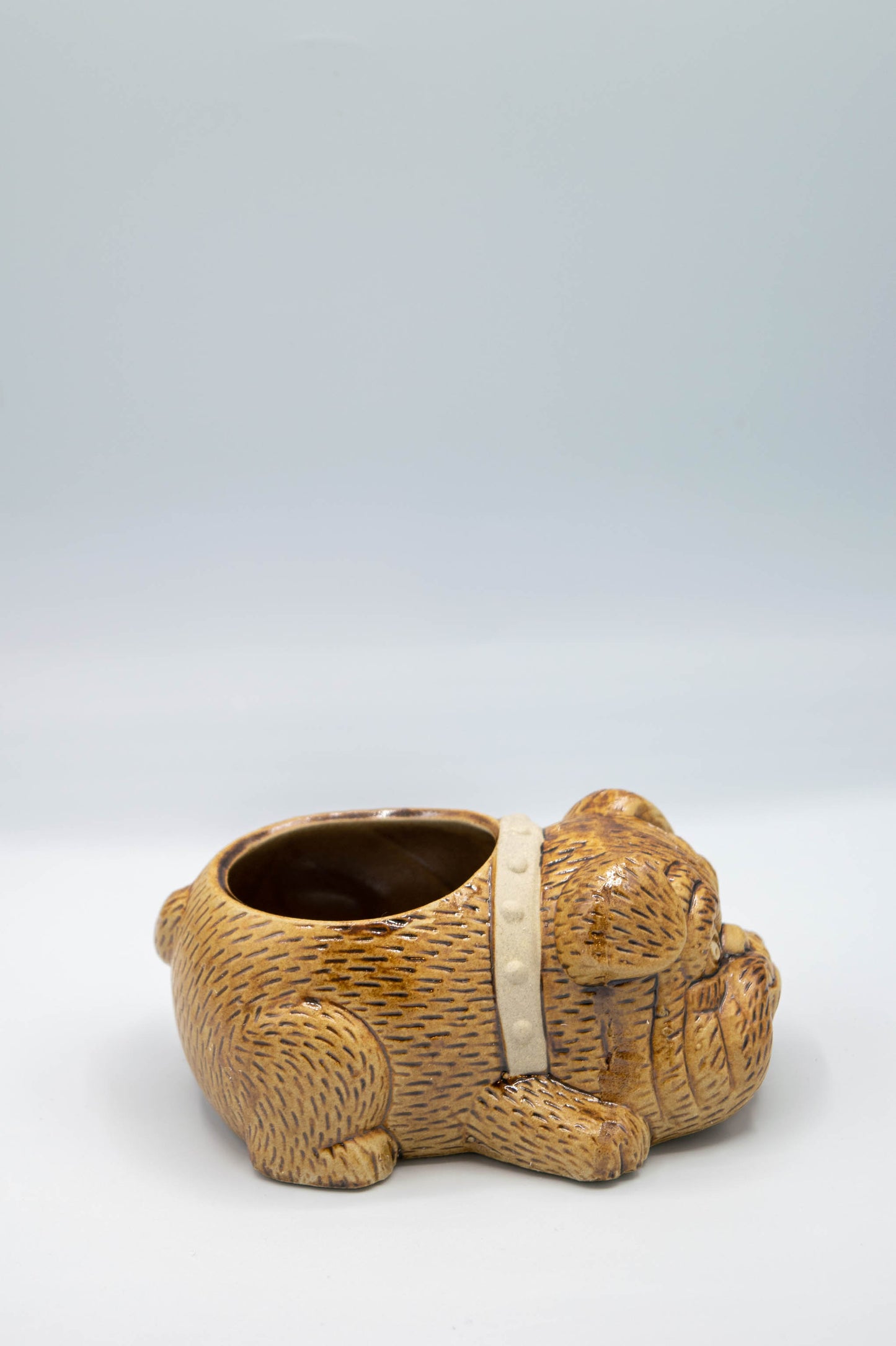 Bulldog Planter