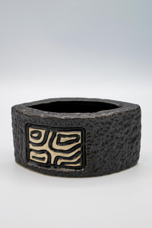 Fin Mosaic Ripple Planter